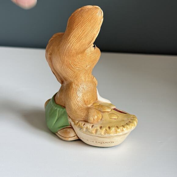 PENDELFIN HAND PAINTED STONECRAFT - PIEFACE - MADE IN ENGLAND 4" - Picture 5 of 8